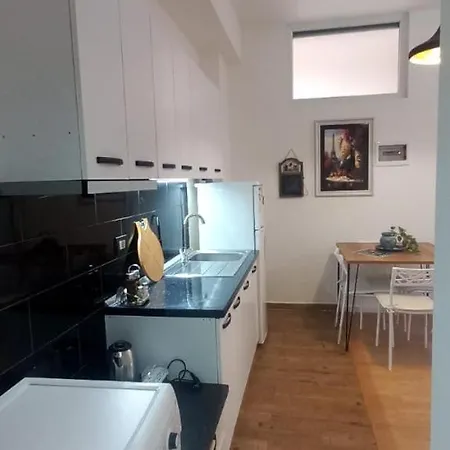 Apartment Qielli Mes Pallateve 1