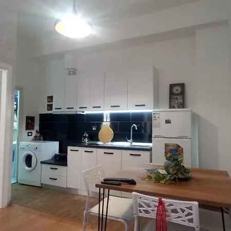 Qielli Mes Pallateve 1 Apartment