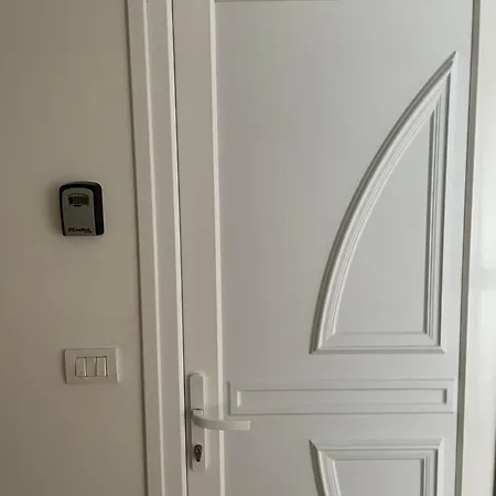 Qielli Mes Pallateve 1 Apartmán